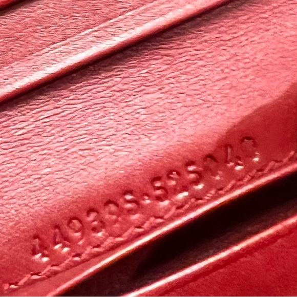 Gucci Scarlet Leather Accessory - Picture 2 of 7